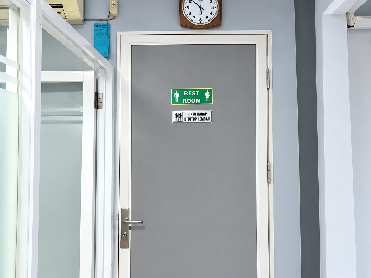 Toilet Dekan Fakultas Sains dan Teknik
