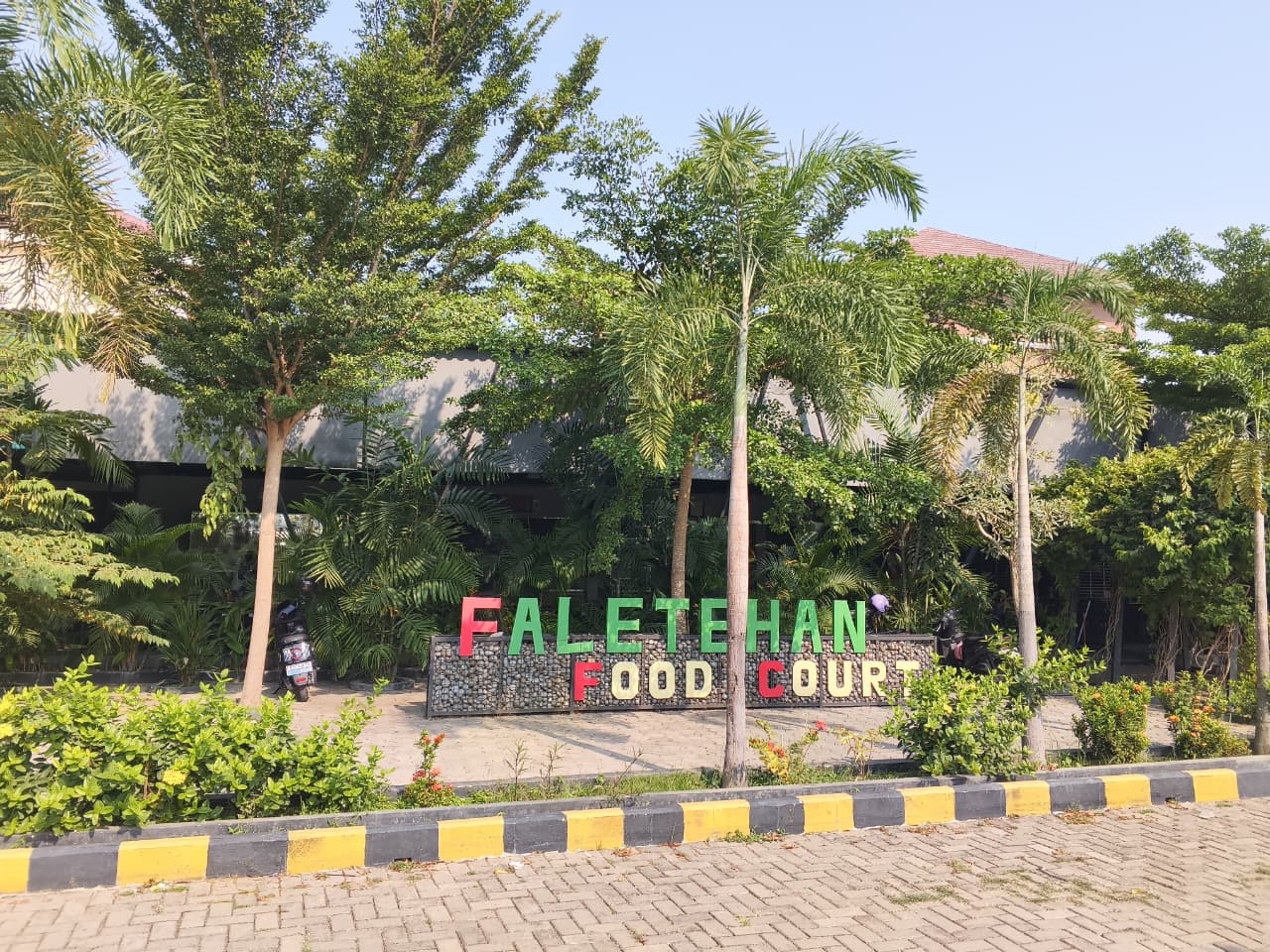 Kantin/Food Court Universitas Faletehan