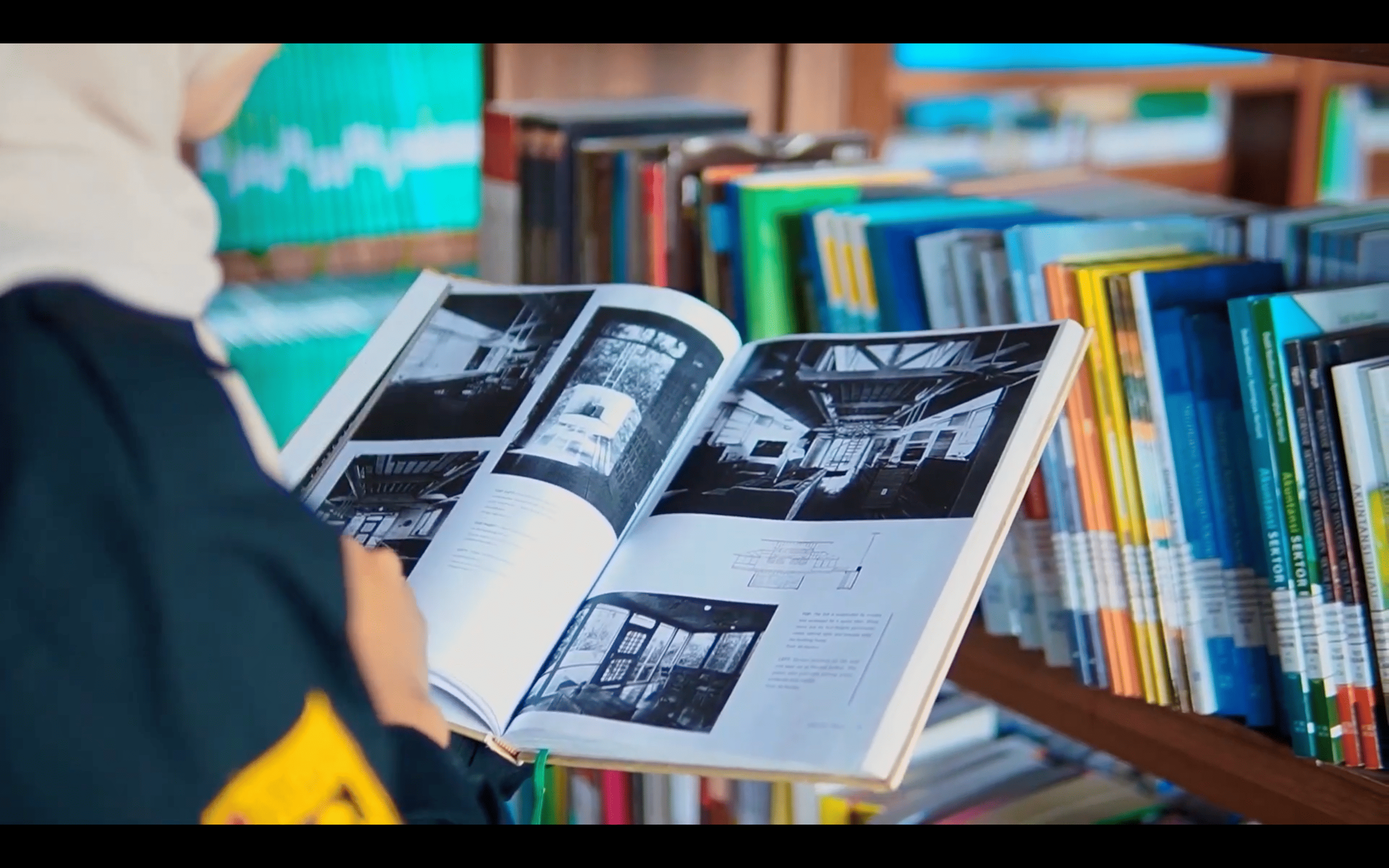 Dokumentasi Perpustakaan Pusat Universitas Faletehan