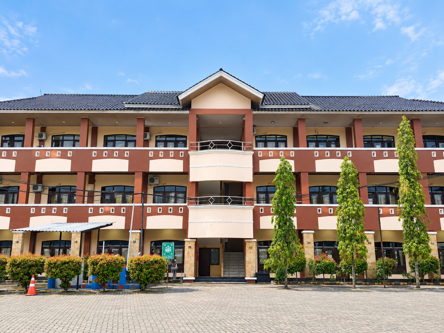 Gedung Fakultas Sains dan Teknik Universitas Faletehan
